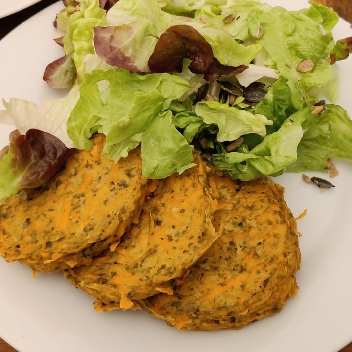 photo of MyRaw Café Sweet Potato Hash Browns with Parsley Pesto shared by @btc on  17 Mar 2021 - review
