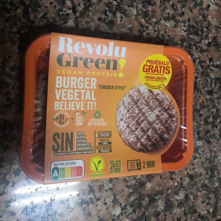 photo of Revolu Green Burger Vegetal "Chicken Style" shared by @joanacruz on  24 Jan 2022 - review