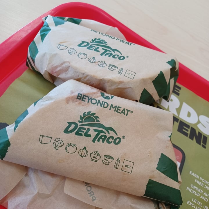 review photo of Del Taco Beyond taco shared by @morganvegan13 on 06 Apr 2022 - review