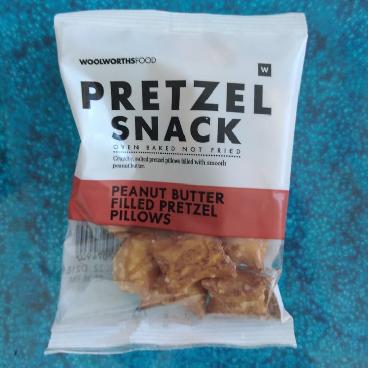 photo of Woolworths Food Peanut butter pretzels shared by @laurenbettyd on  23 Nov 2021 - review