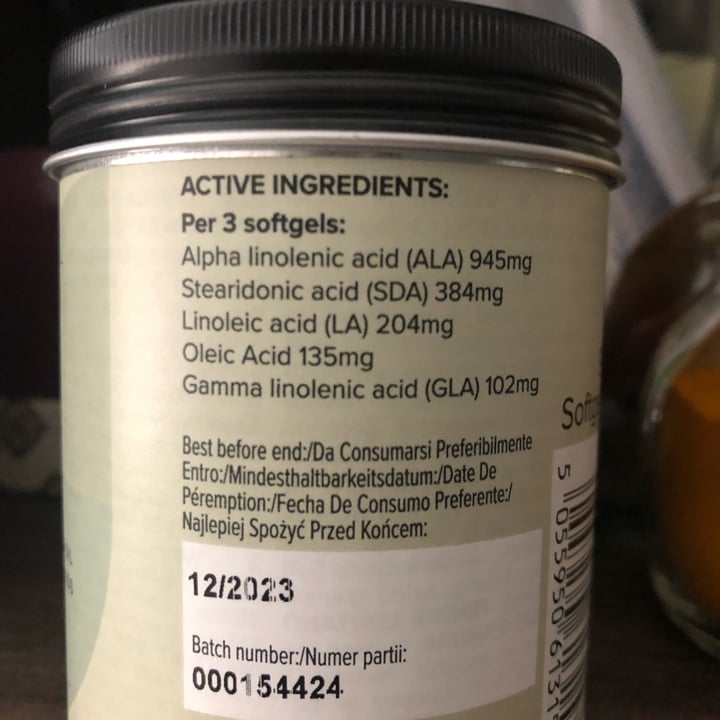photo of Bulk powders Vegan omega 3 6 9 Ahiflower Oil shared by @pistacchina on  15 Jun 2022 - review