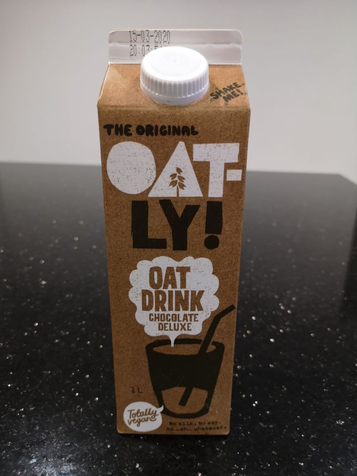 photo of Oatly Oat Drink Chocolate shared by @twowheeledvegan on  16 Feb 2020 - review