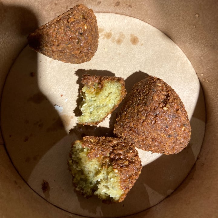 photo of Santo Falafel Falafel shared by @soleiljaune on  27 Aug 2021 - review