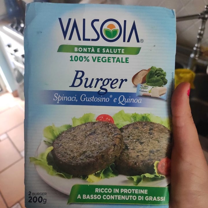 photo of Valsoia Burger spinaci, gustosino e quinoa shared by @robymattiello on  17 Aug 2022 - review