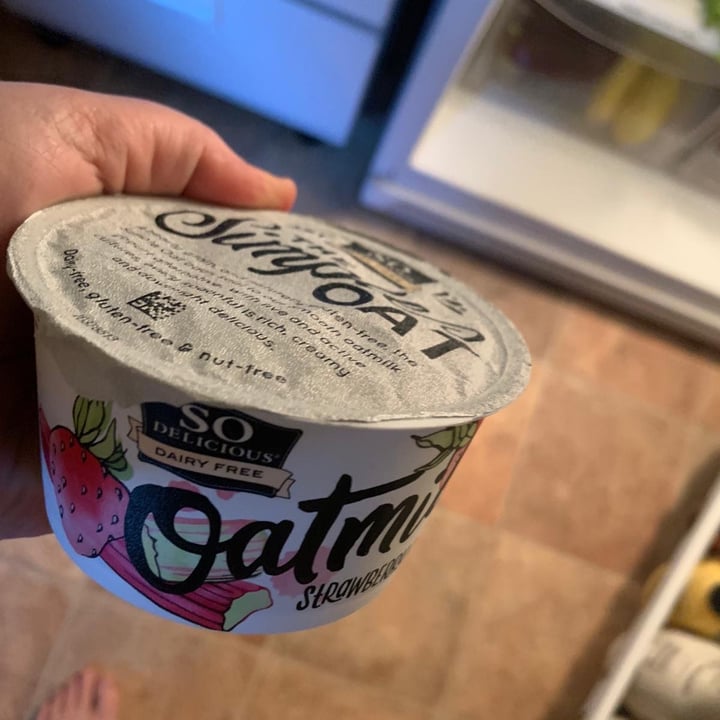 review photo of So Delicious Dairy Free Strawberry Rhubarb Oatmilk Yogurt Alternative shared by @carvinchan on 27 Jun 2020 - review
