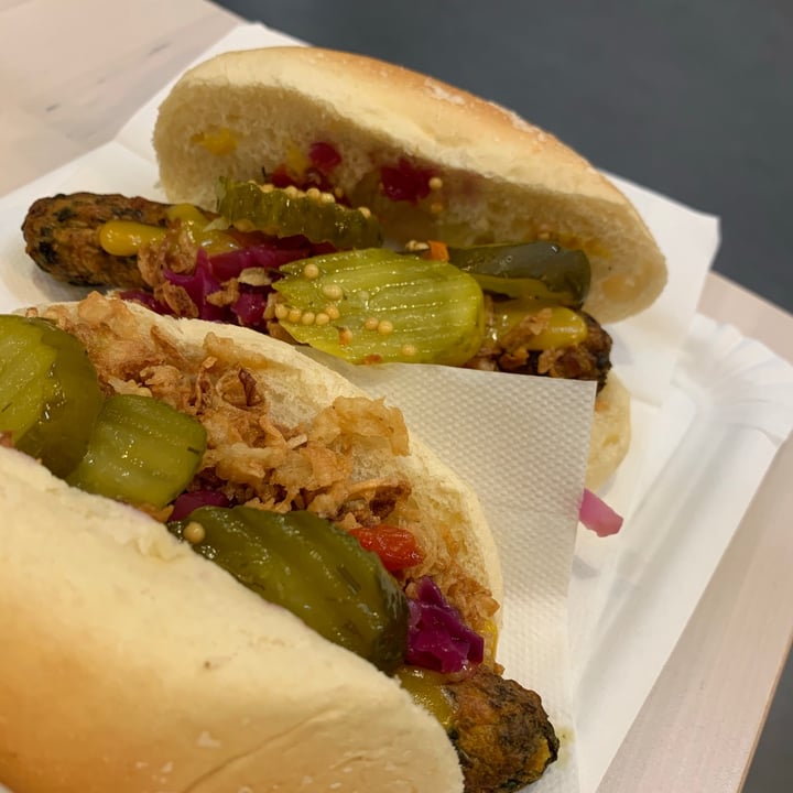 photo of IKEA Gent Vegetable Hotdog shared by @vegandfred on  27 Nov 2020 - review