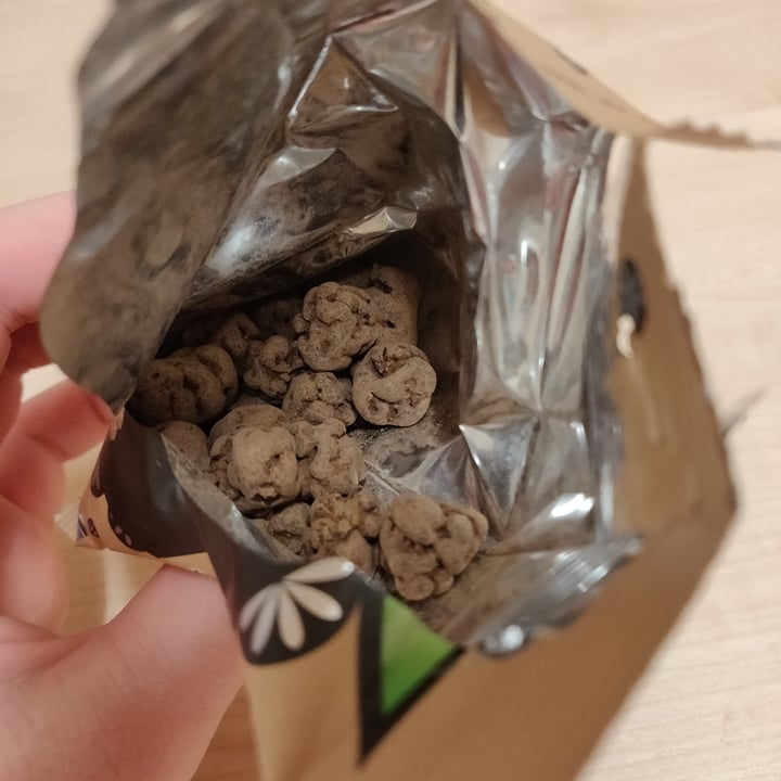 photo of The Raw Chocolate Co Chocolate mulberries shared by @sopheen on  13 May 2021 - review