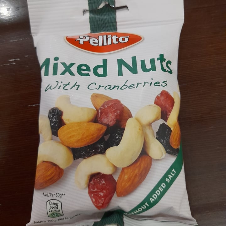 review photo of Pellito Mixed Nuts shared by @kemmy on 27 Aug 2022 - review