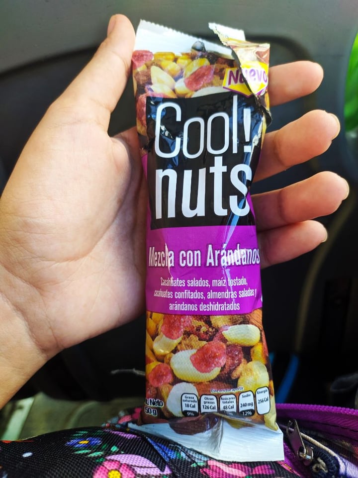 photo of Cool Nuts Cool! nuts Mezcla con arándanos shared by @abejitavampiro on  11 Dec 2019 - review