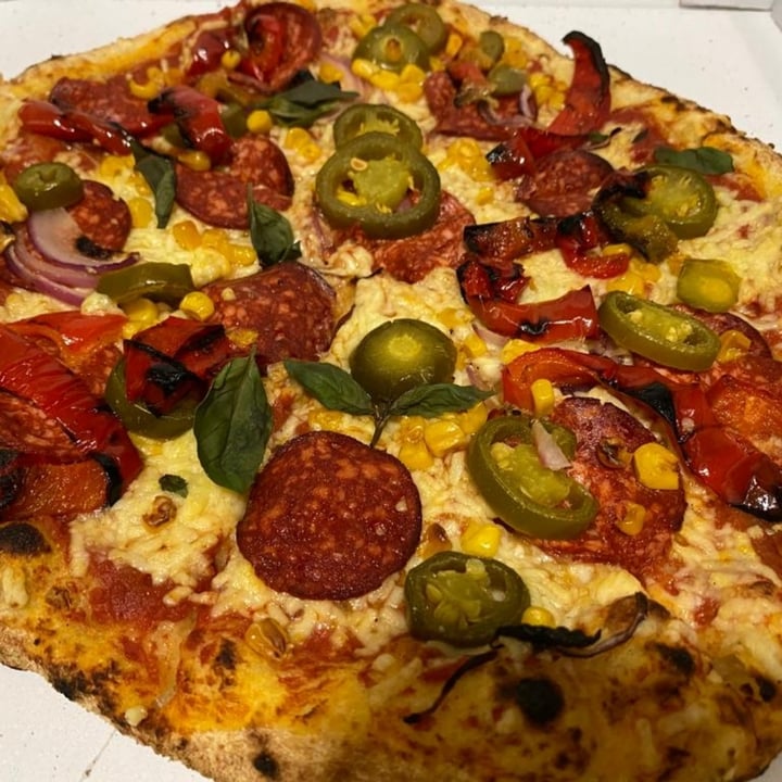 review photo of MANSO PIZZERIA Chorizo Vegano shared by @doz on 29 Oct 2022 - review