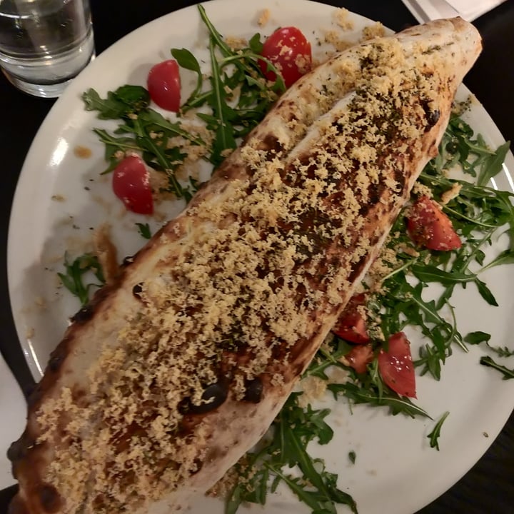 photo of DOPE Vegan Calzone shared by @alessandrabi on  24 Apr 2022 - review