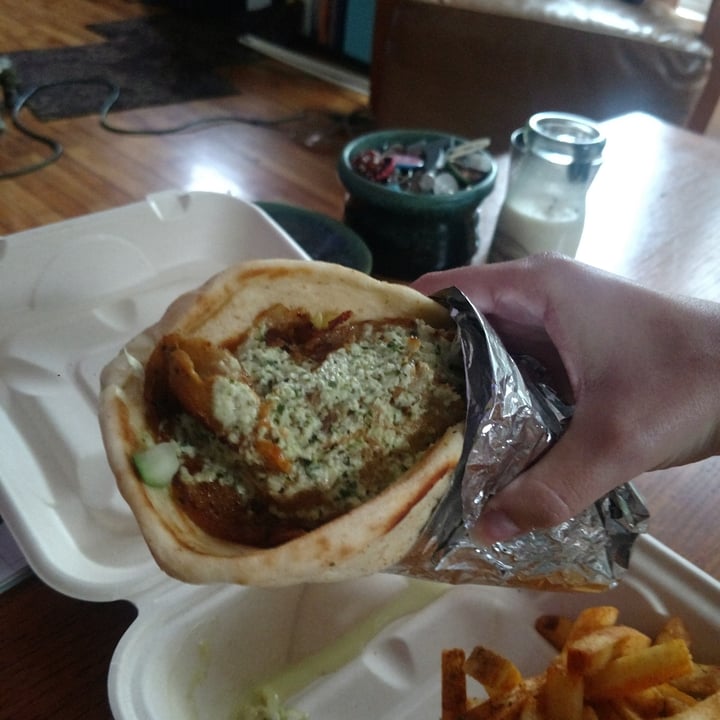photo of J. Selby's Gyro shared by @iszy on  27 Sep 2020 - review