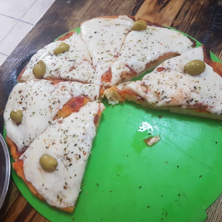 photo of Heaven (Delivery and Take-away) Pizza De Muzza De Almendras shared by @pato1979 on  10 Mar 2022 - review
