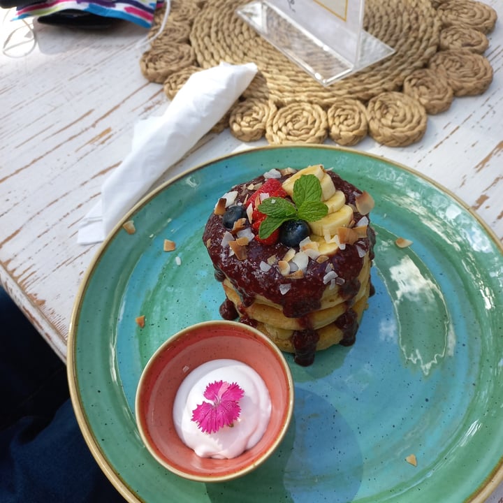 photo of Juvenate Conscious Eatery Berry flapjacks shared by @talthegreenteacher on  17 Aug 2022 - review