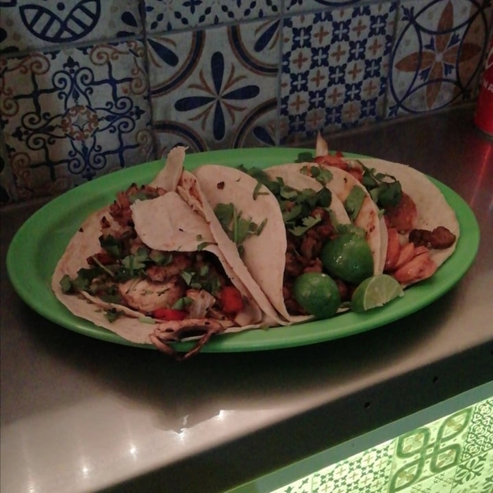 review photo of Veganísimo Loncheria Vegana Taco de Alambre shared by @naynaynay on 23 Feb 2022 - review