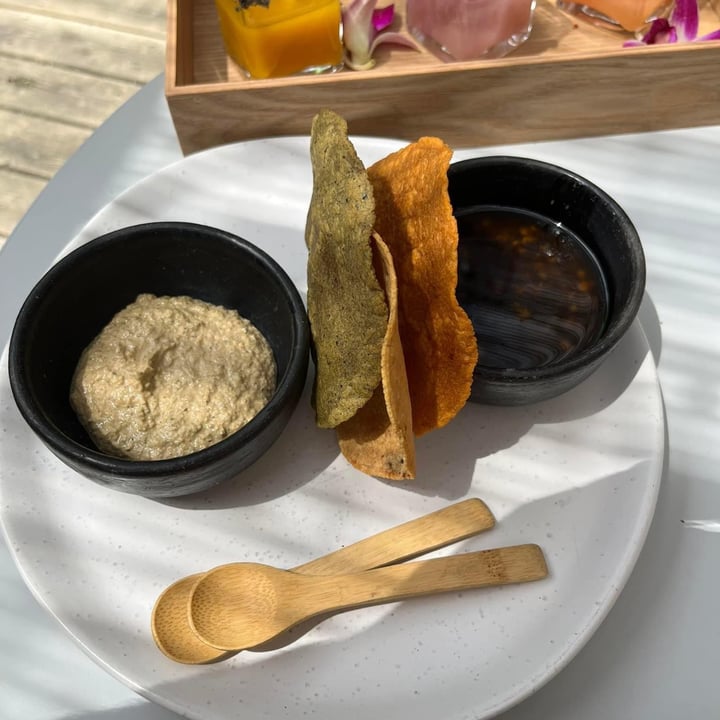 photo of La Bartola Braised Hibiscus Flowers, Caramalized Onions, And Salsa Macha Taco shared by @jennifermarshall on  07 Nov 2022 - review