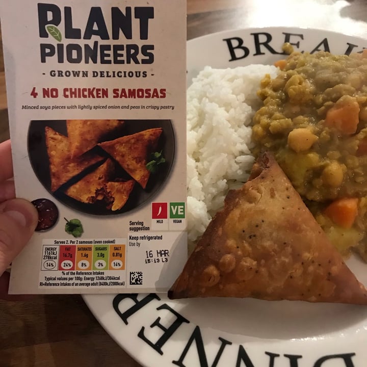 photo of Plant Pioneers No Chicken Samosas shared by @vegansuttonmama on  09 Mar 2021 - review
