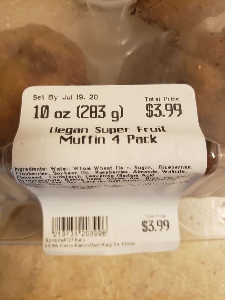 photo of Sprouts Farmers Market Vegan Superfruit Muffin shared by @cynthia84 on  20 Jul 2020 - review
