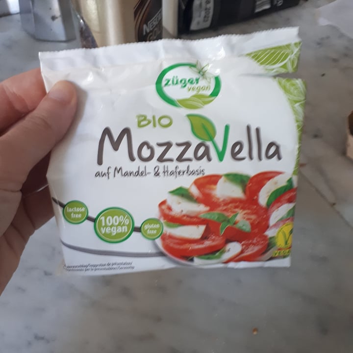 photo of Züger vegan MozzaVella shared by @silvia1993 on  12 Aug 2022 - review