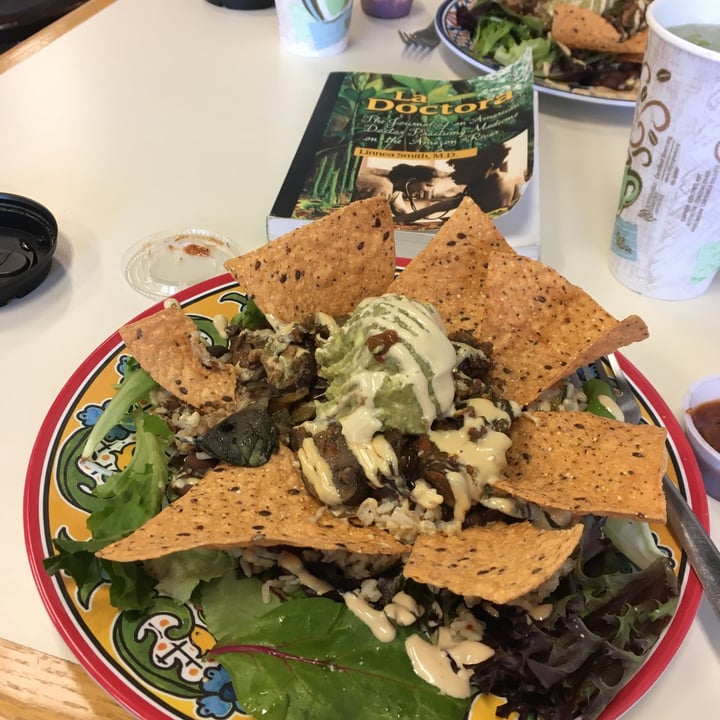 photo of Pepe's Kitchen Asada Taco Bowl shared by @kmwalkley on  01 Nov 2021 - review