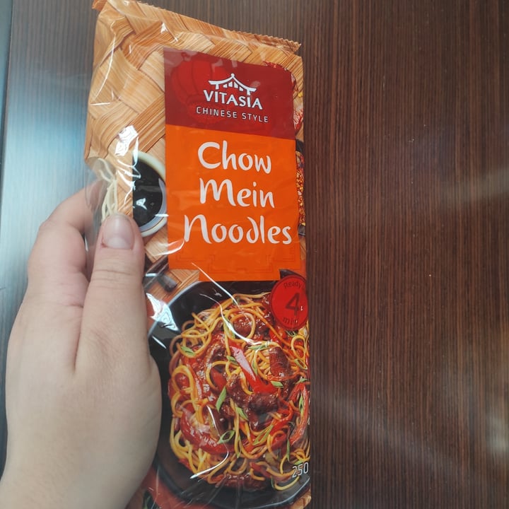 review photo of VitAsia Chow Mein Noodles shared by @bestigrut on 12 Apr 2022 - review