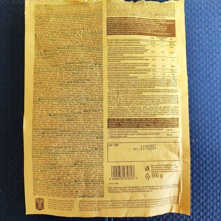 review photo of BioTechUSA vegan protein banana flavoured shared by @iruchinha on 29 Oct 2022 - review