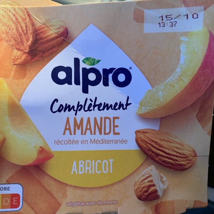 photo of Alpro Complètement Amande - abricot shared by @gtvlahov on  07 Oct 2021 - review