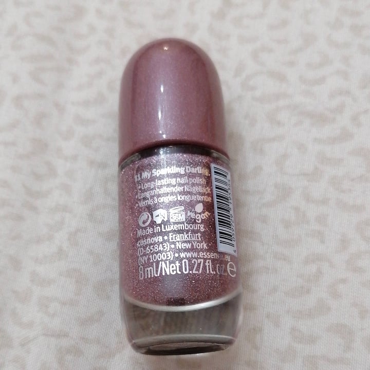 review photo of Essence Shine Last & Go! Gel Nail Polish shared by @desyc on 08 Oct 2021 - review