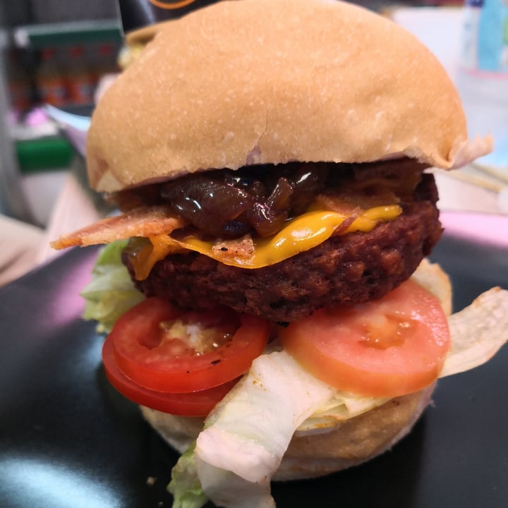 photo of Burger's bro' american veg shared by @claudiasquillante on  11 Sep 2022 - review