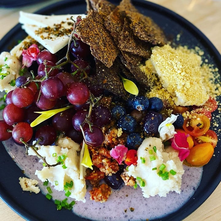 photo of Greenhouse Canteen and Bar Grandview Cheese Plate shared by @tabithalewis on  31 Jul 2022 - review