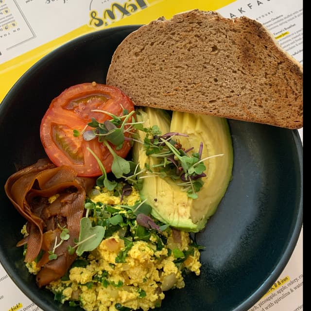 Foto do prato “Sexy spinach scramble”