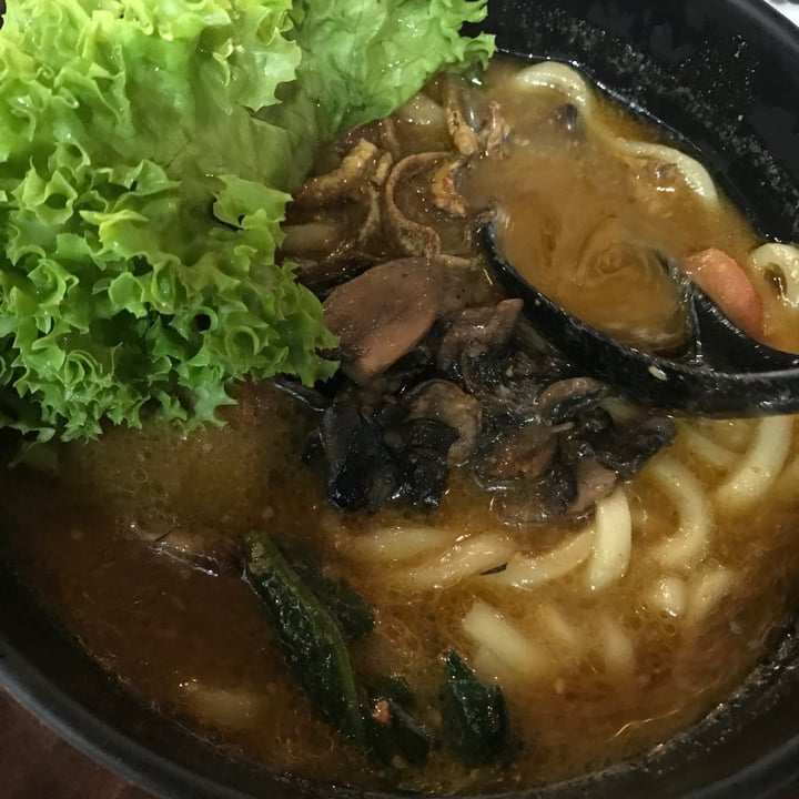 photo of nomVnom Bistro Sacha Lion's Mane Udon shared by @mehmehrene on  08 Oct 2021 - review