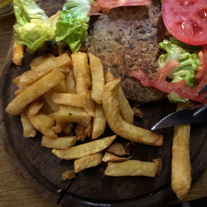 photo of Beerwind Hamburguesa De Lentejas Vegana shared by @comoplantass on  15 Feb 2021 - review