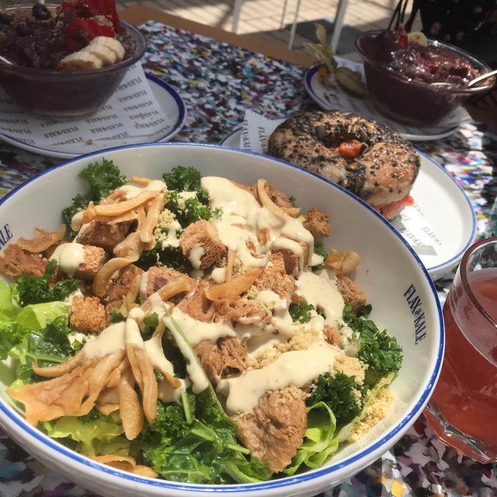 review photo of Flax & Kale Street Ensalada Cesar shared by @gabrielagimenez on 14 Jun 2020 - review