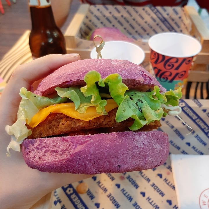 review photo of Flower Burger Cherry Bomb shared by @maryquitecontrary on 13 Sep 2020 - review