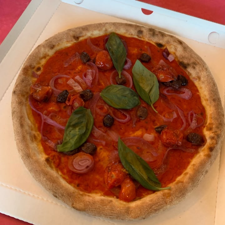 photo of d-gusto La Pizza A km 0 Pizza Veg shared by @llisa7 on  02 Jul 2022 - review