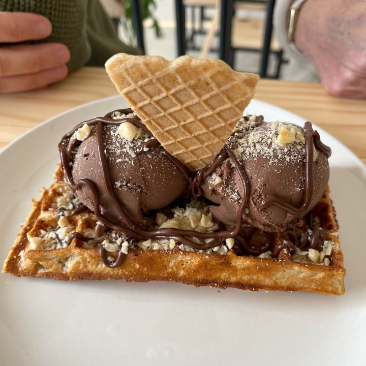 photo of ditto Not ‘yo Nutella Waffle shared by @mimi2308 on  14 Aug 2022 - review
