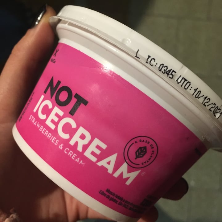 photo of NotCo Not Icecream Strawberries & Cream Mini shared by @milennac on  24 Aug 2021 - review