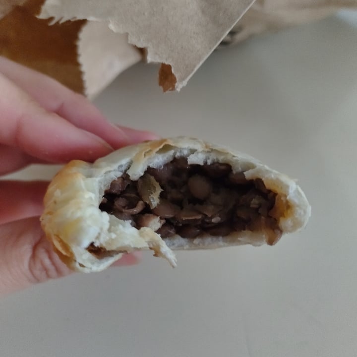 review photo of Donatella Empanadas Empanadas Veganas shared by @aldana1997 on 01 Sep 2022 - review