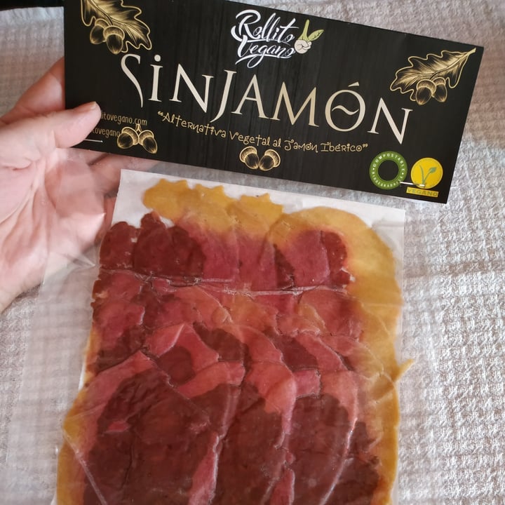 photo of Rollito Vegano Sin jamón shared by @veganforever72 on  02 Jan 2021 - review