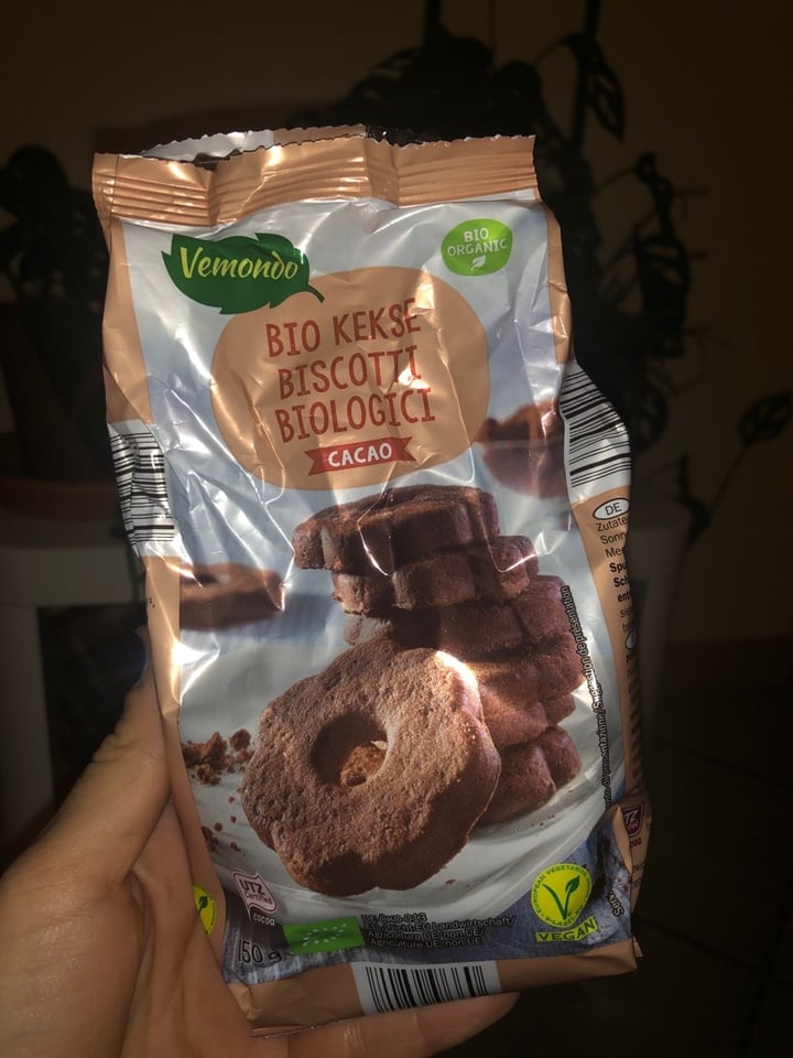 photo of Vemondo Vegan Chocolate Biscuits shared by @ellieswift on  17 Feb 2020 - review