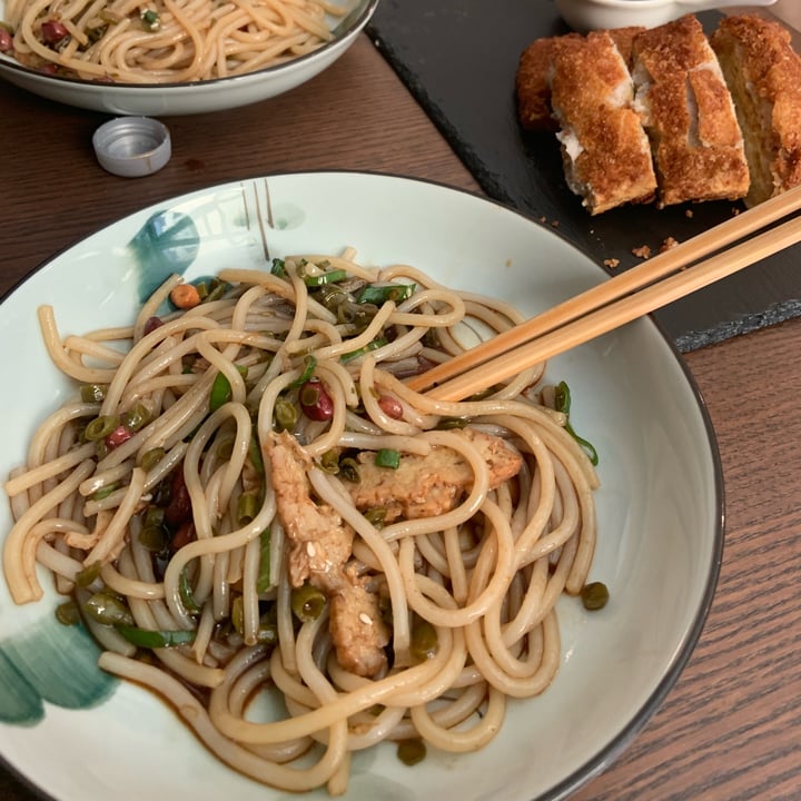 photo of Su Guan - Chinese Veg Spaghetti Di Riso e Seitan Al Gusto GuiLin shared by @elisa98 on  29 Apr 2022 - review