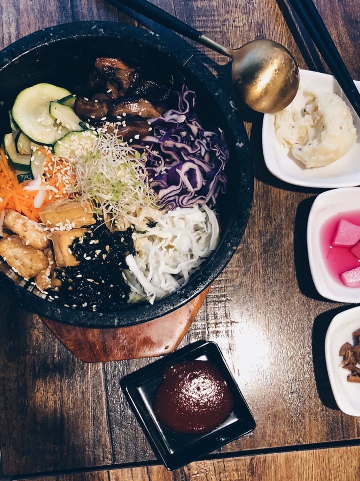 photo of Daehwa Vegetarian 비빔밥 Bibimbap shared by @consciouscookieee on  12 Aug 2018 - review