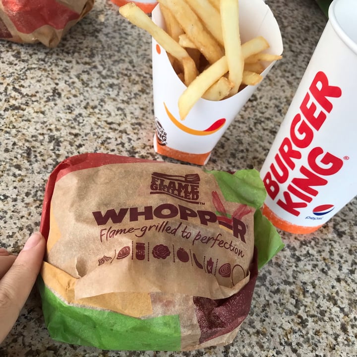 photo of Burger King Whopper vegetal -sin mayonesa shared by @crostina on  07 Aug 2021 - review