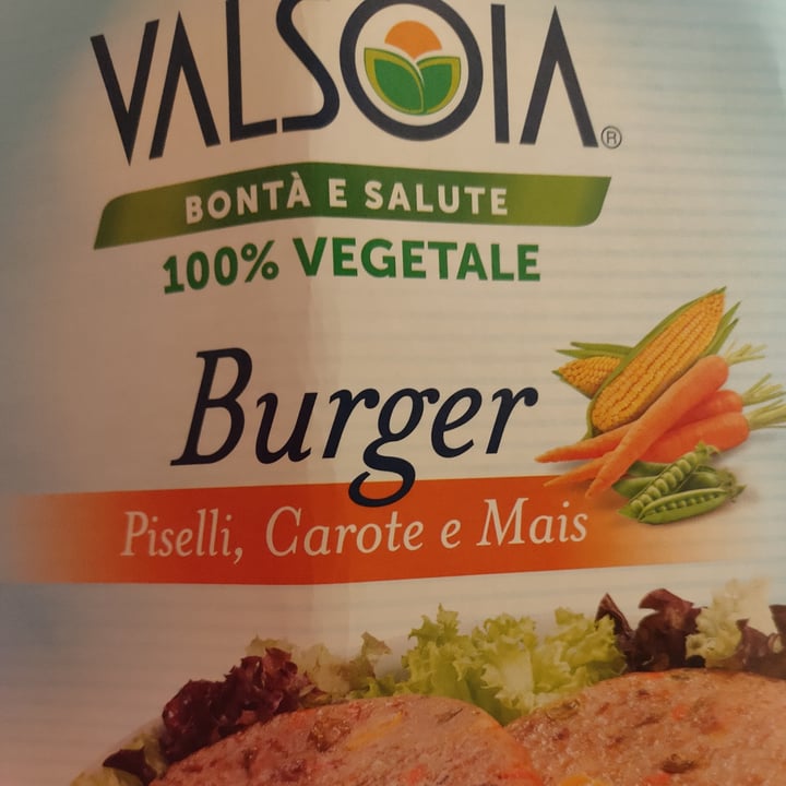 photo of Valsoia Burger Piselli, carote e mais shared by @anouklu on  02 Feb 2022 - review