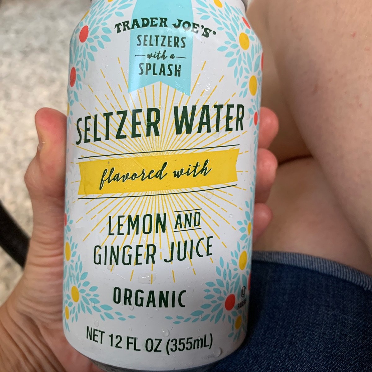 Trader Joe's Lemon and Ginger Seltzer water Reviews abillion