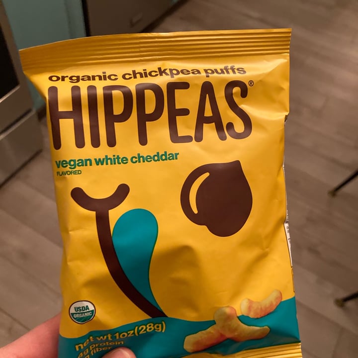 review photo of Hippeas Vegan White Cheddar Organic Chickpea Puffs shared by @healthyveganfoodie on 15 Nov 2020 - review