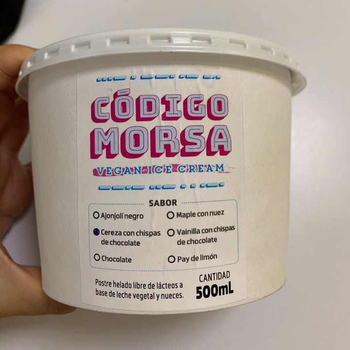 photo of Código Morsa Helado de Vainilla con Chips de Chocolate shared by @ericka1 on  28 Apr 2020 - review