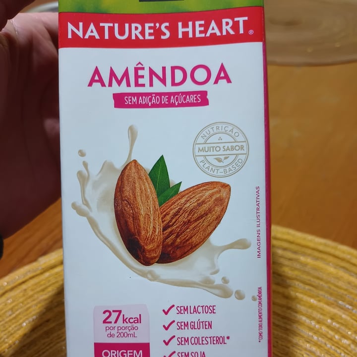 photo of Nature's Heart Almond Milk shared by @assisdanilucas on  17 Apr 2022 - review