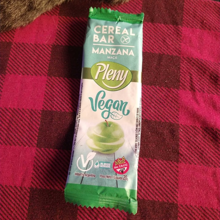 review photo of Pleny Barra de Cereal con Manzana shared by @mateovegano on 15 Apr 2021 - review